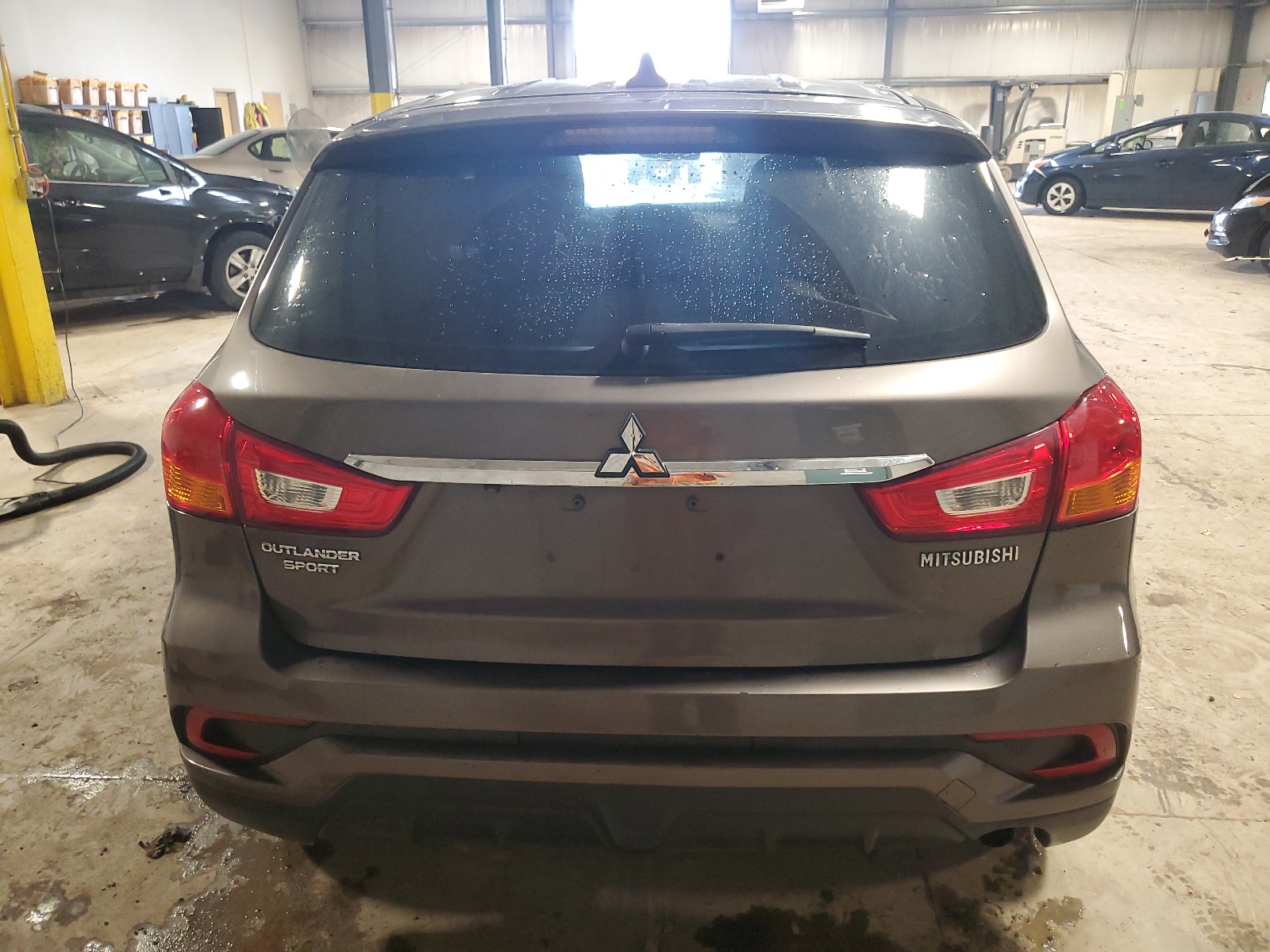 JA4AP3AU3KU018372 2019 Mitsubishi Outlander Sport Es