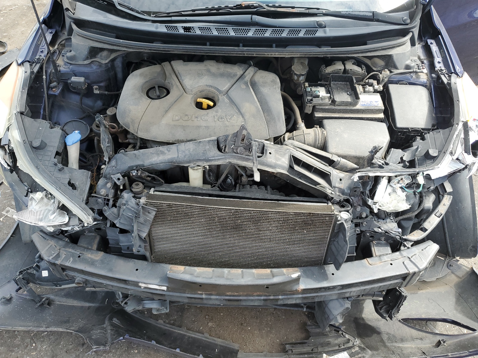 5NPDH4AE7CH135978 2012 Hyundai Elantra Gls