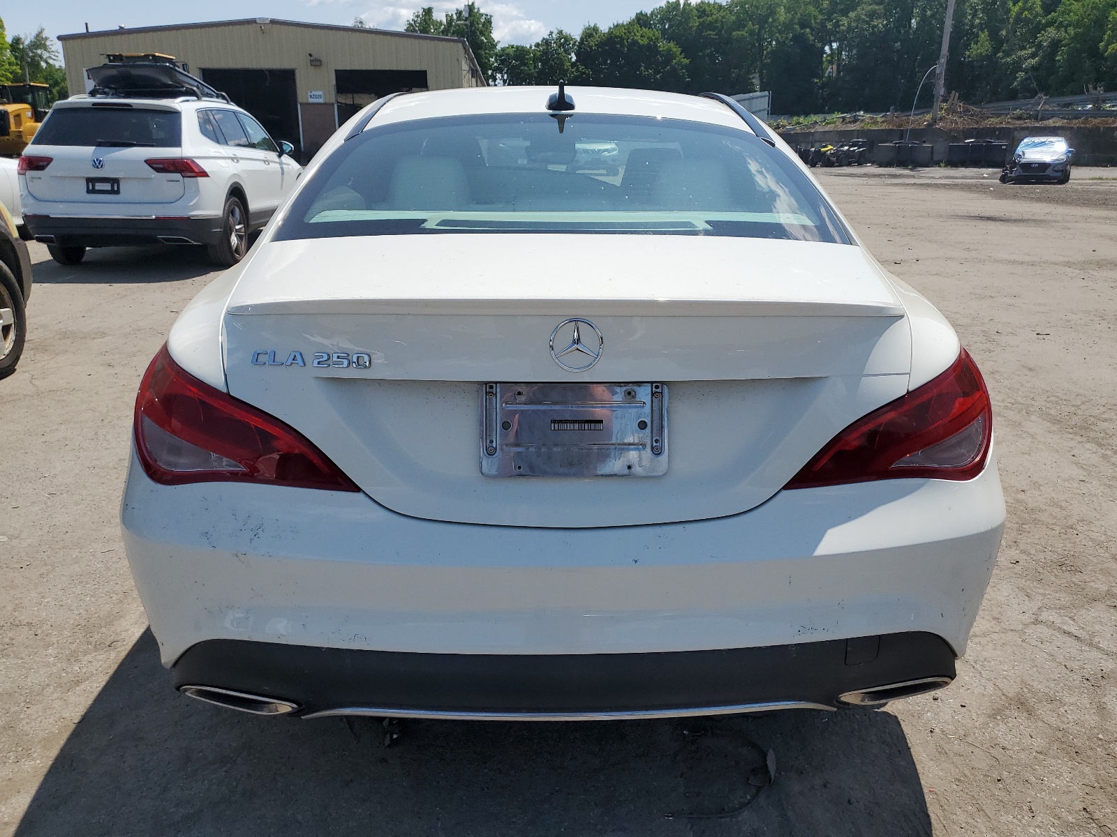 WDDSJ4EB4JN564929 2018 Mercedes-Benz Cla 250