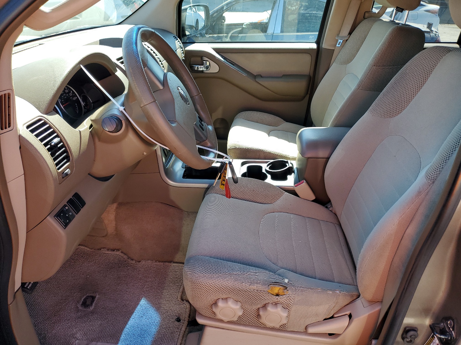 5N1AR18U86C623912 2006 Nissan Pathfinder Le