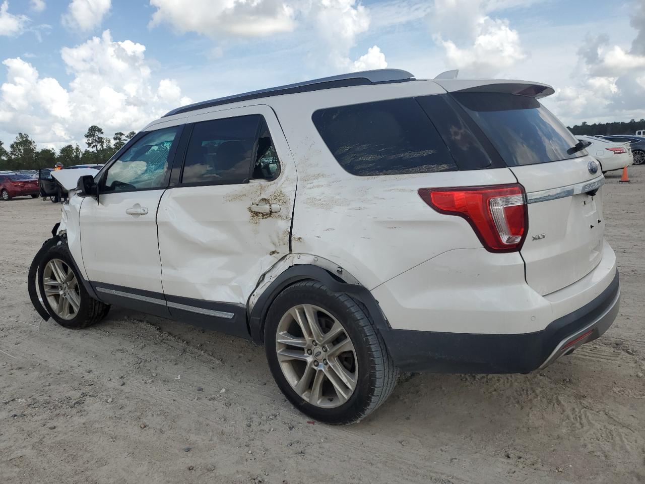 1FM5K8D84GGC54208 2016 FORD EXPLORER - Image 2