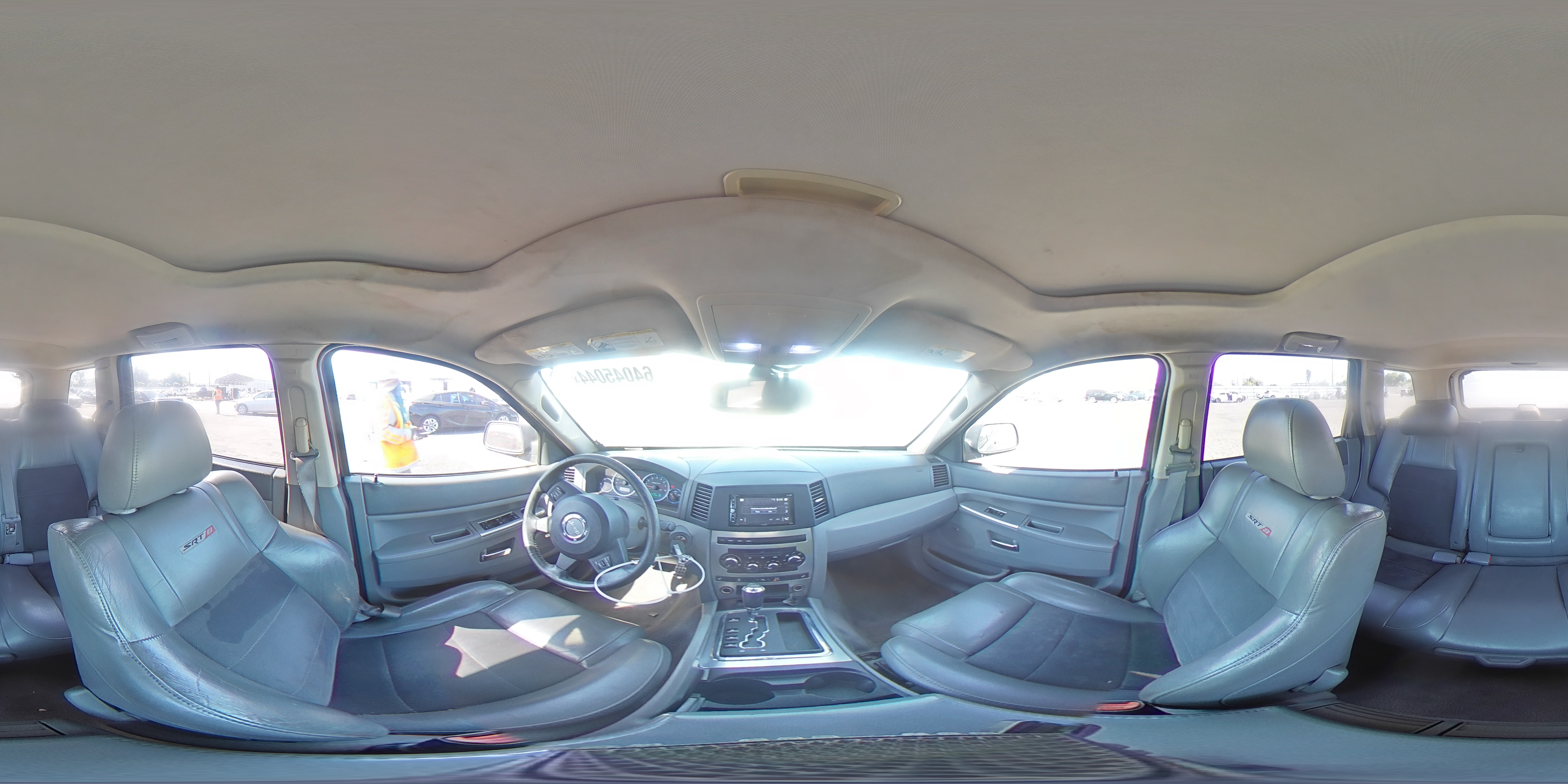 2007 Jeep Grand Cherokee Srt-8 VIN: 1J8HR78317C660761 Lot: 64045044