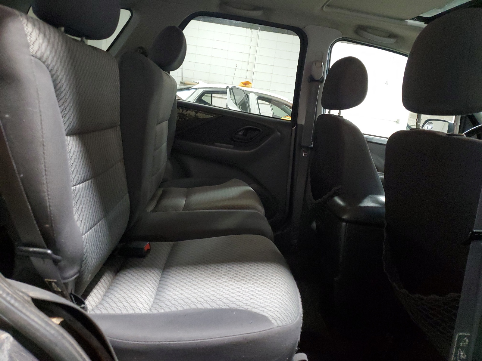 1FMYU931X4DA03384 2004 Ford Escape Xlt