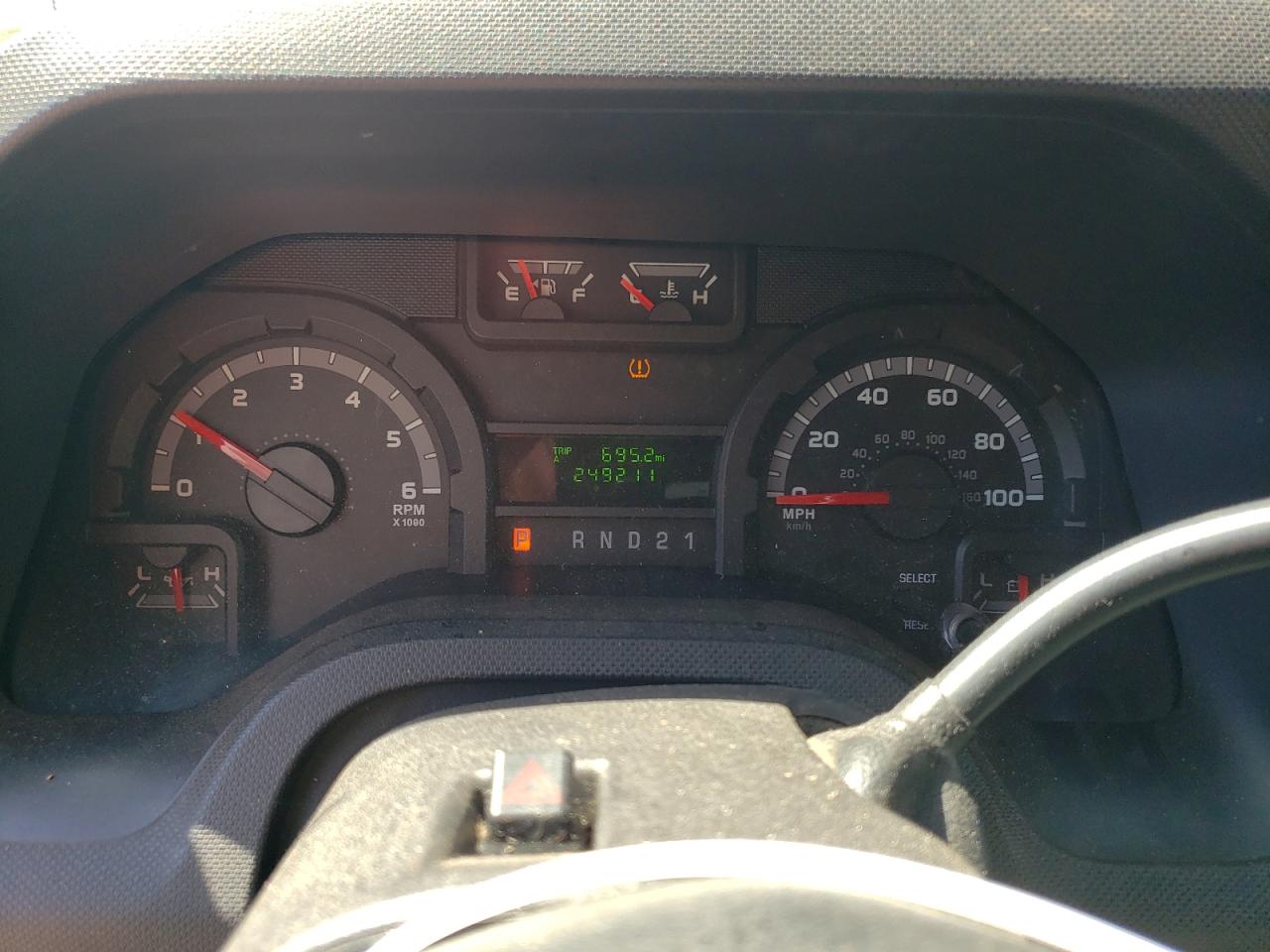 2011 Ford Econoline E150 Van VIN: 1FTNE1EW2BDB02633 Lot: 63151034