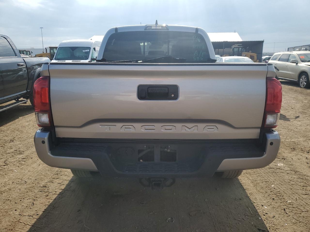 2018 Toyota Tacoma Double Cab VIN: 5TFCZ5AN9JX150837 Lot: 63715974