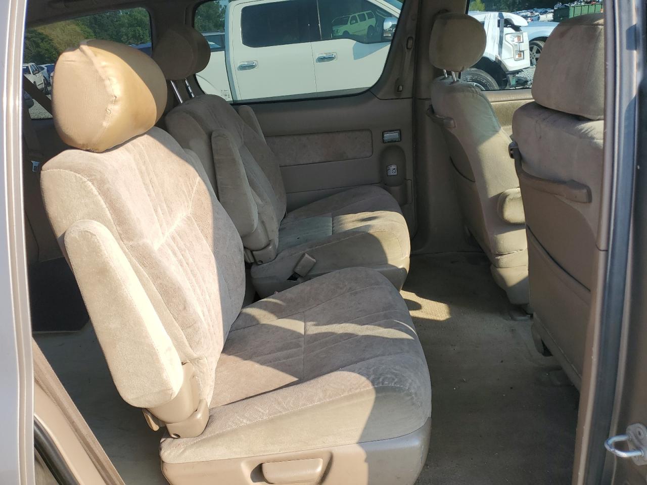 1998 Toyota Sienna Le VIN: 4T3ZF13C2WU012740 Lot: 65527024