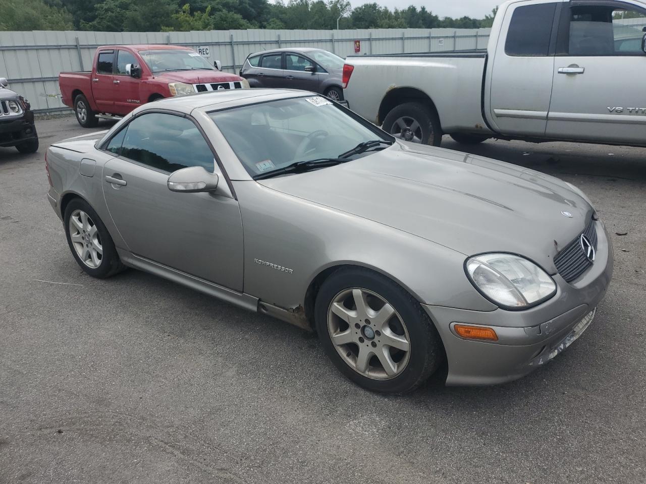 2003 Mercedes-Benz Slk 230 Kompressor VIN: WDBKK49F83F277738 Lot: 63711834