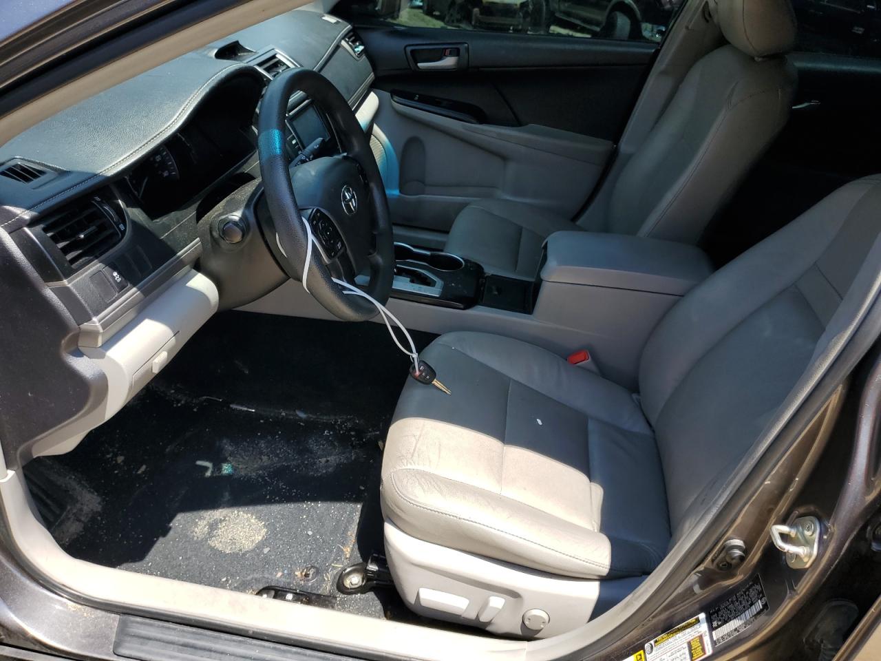 2014 Toyota Camry - Image 7