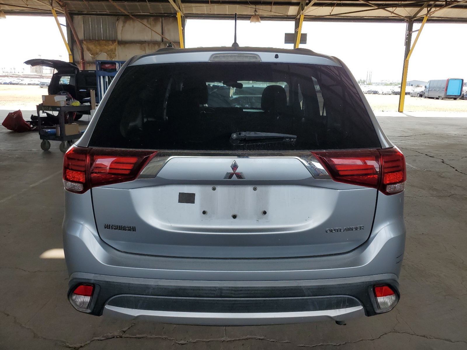 JA4AD2A36GZ051516 2016 Mitsubishi Outlander Es