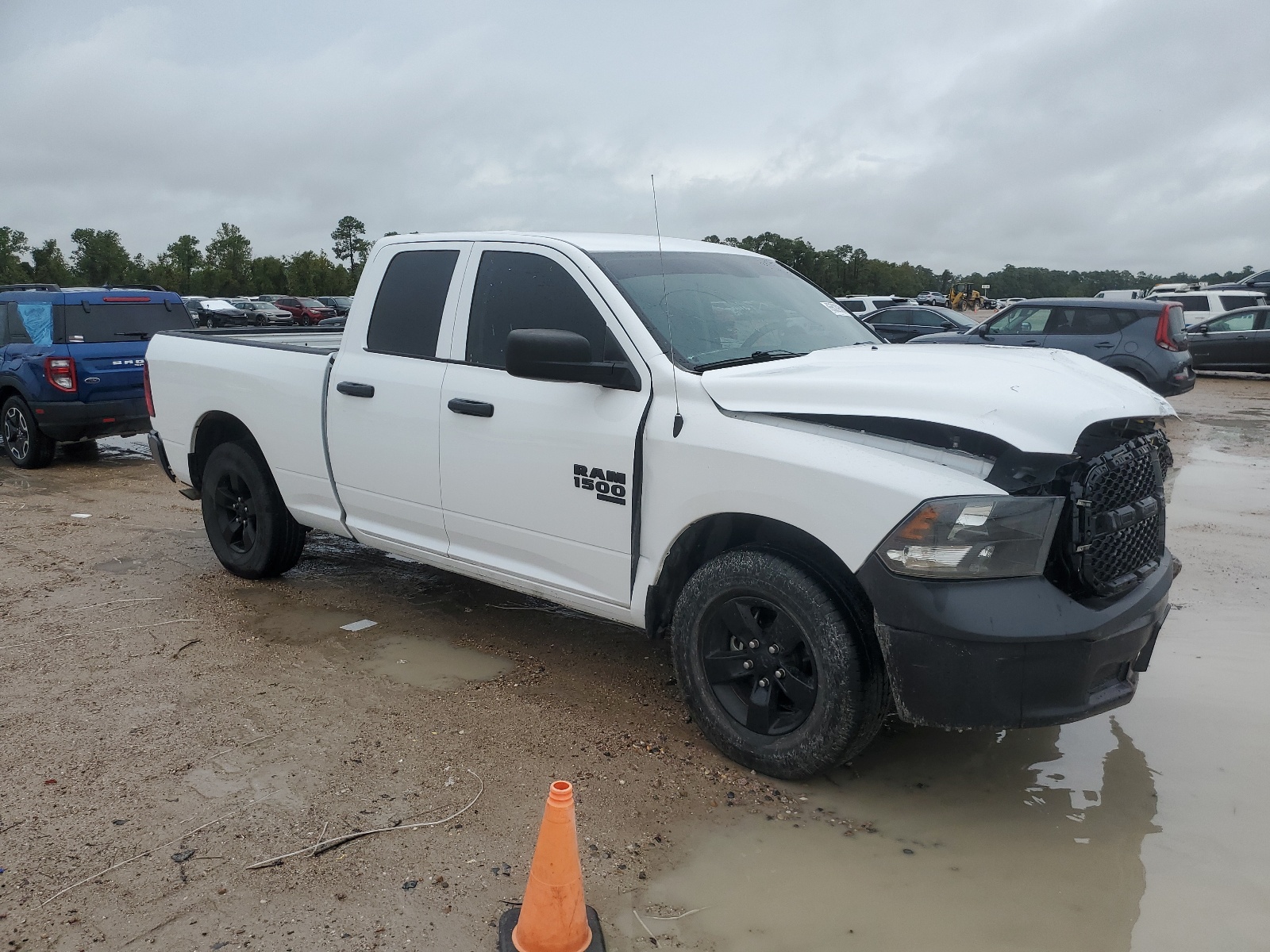 2022 Ram 1500 Classic Tradesman vin: 1C6RR6FG3NS154600