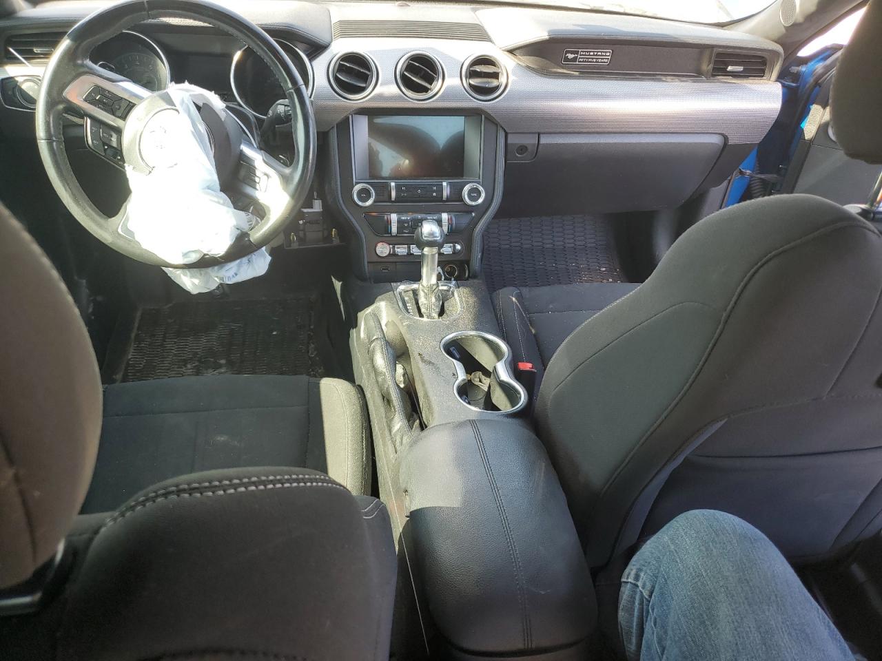 2020 Ford Mustang - Image 8