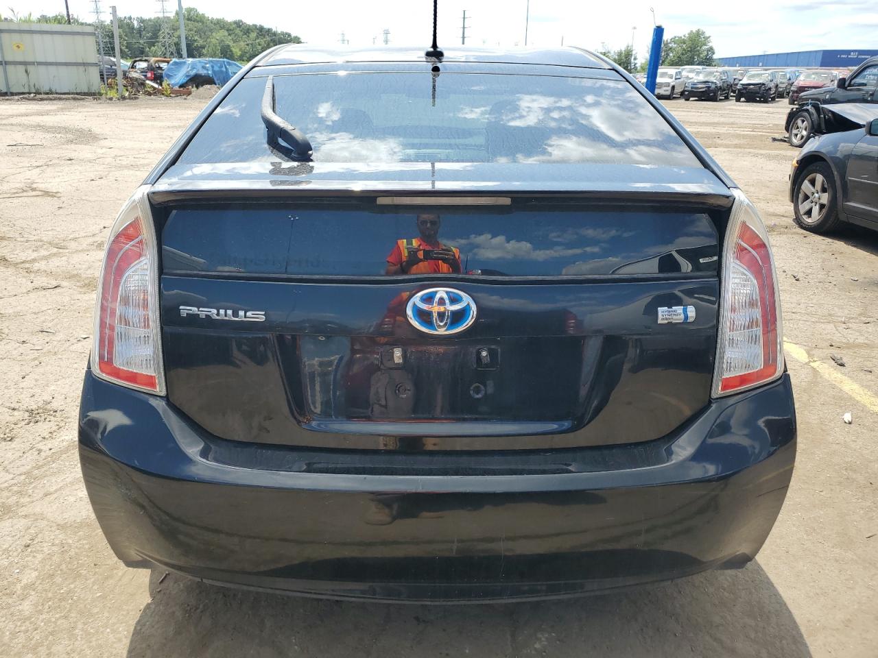 JTDKN3DU5F0454942 2015 Toyota Prius