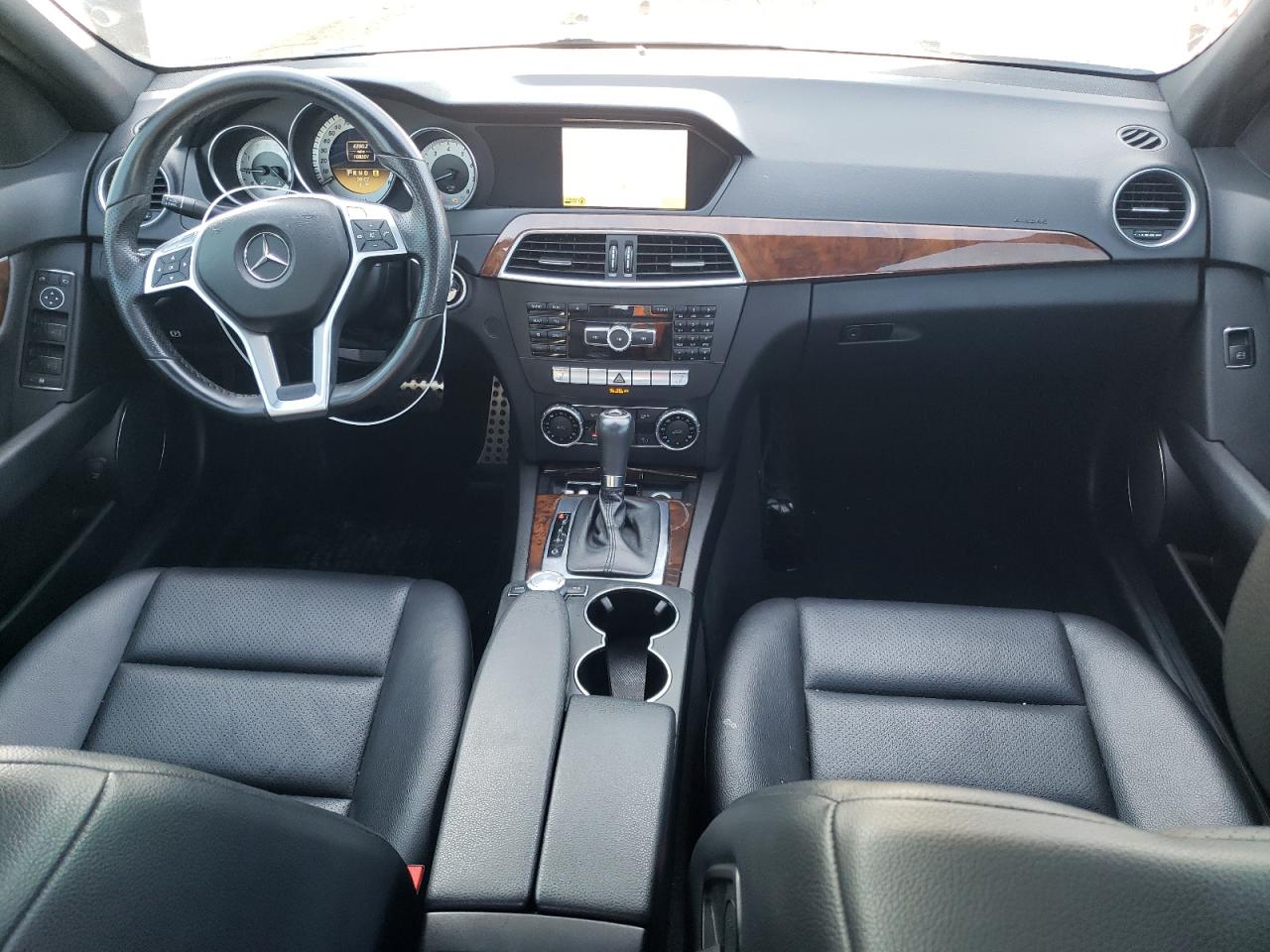 2012 Mercedes-Benz C 300 4Matic VIN: WDDGF8BB9CR207373 Lot: 63325054