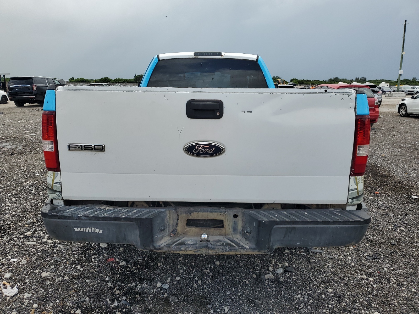 1FTRF12W05NB13678 2005 Ford F150