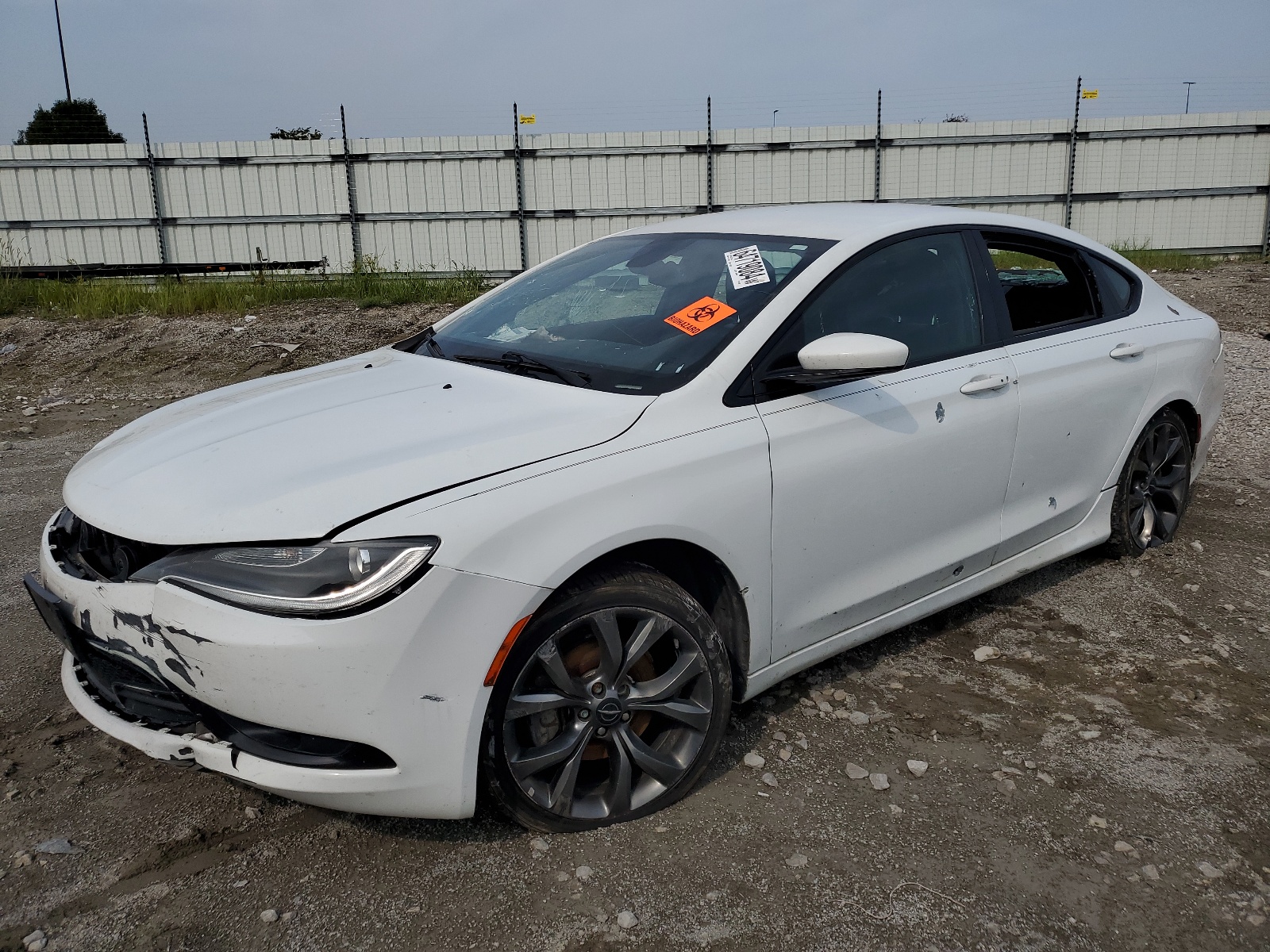 2015 Chrysler 200 S vin: 1C3CCCBB2FN555830