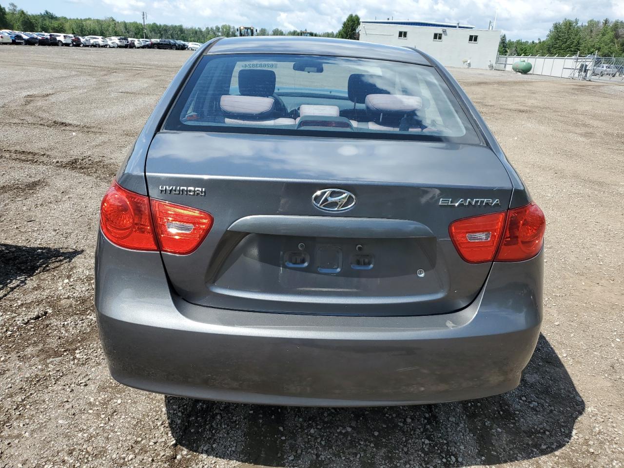 2008 Hyundai Elantra Gl VIN: KMHDU45D18U392656 Lot: 62683824