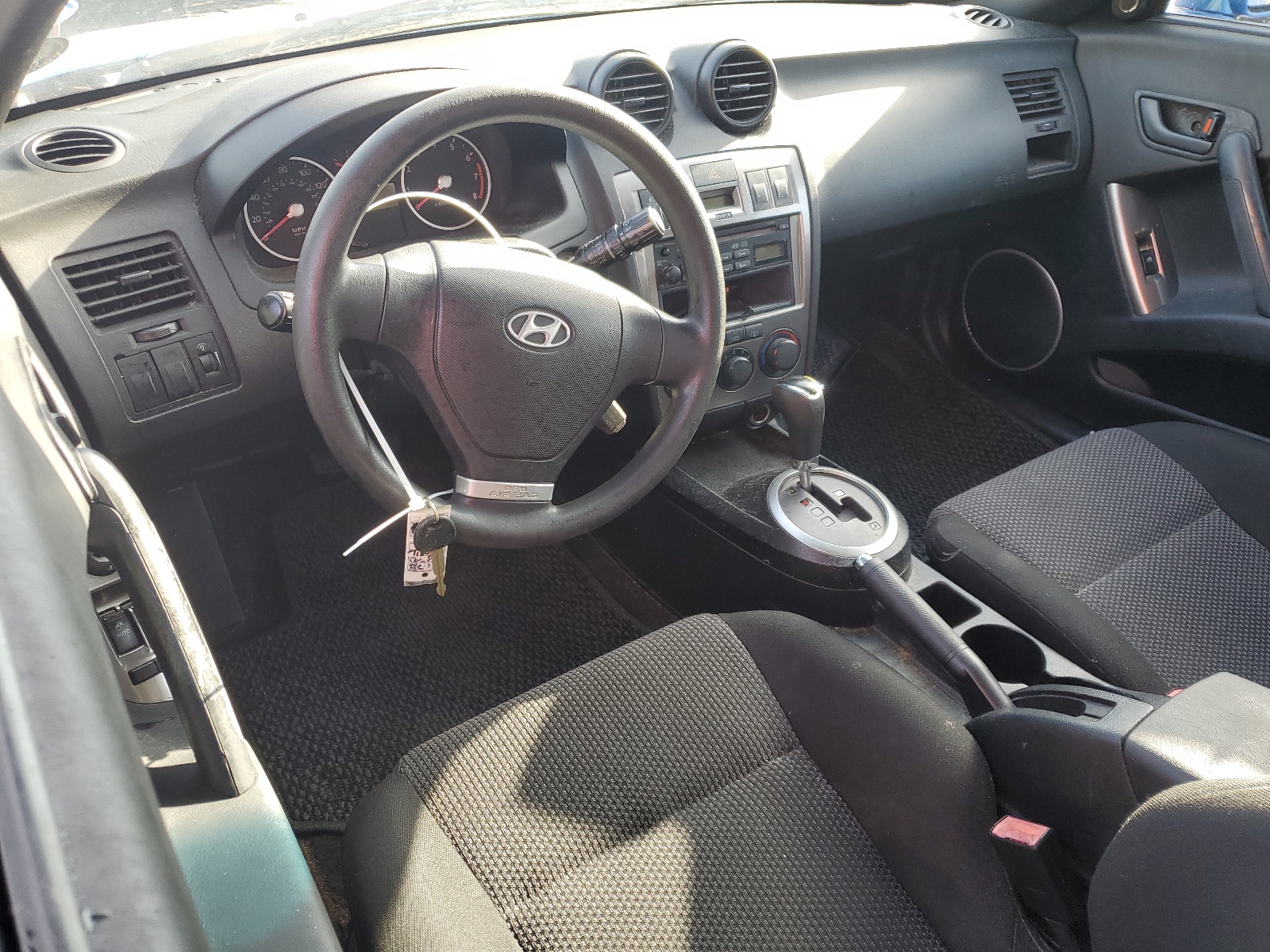 KMHHN65F34U118896 2004 Hyundai Tiburon Gt