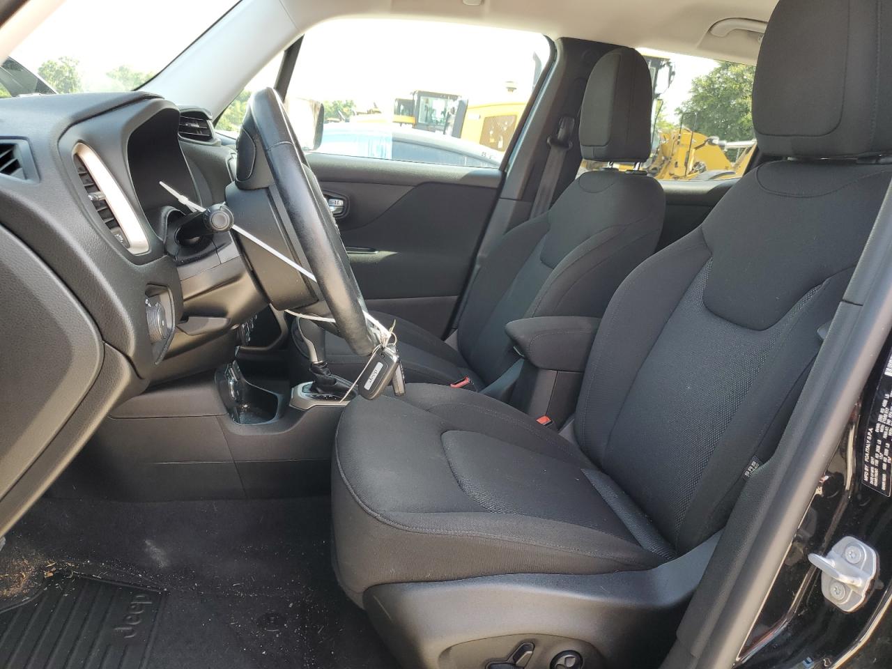 2017 Jeep Renegade Latitude VIN: ZACCJBBB0HPF15851 Lot: 65190964