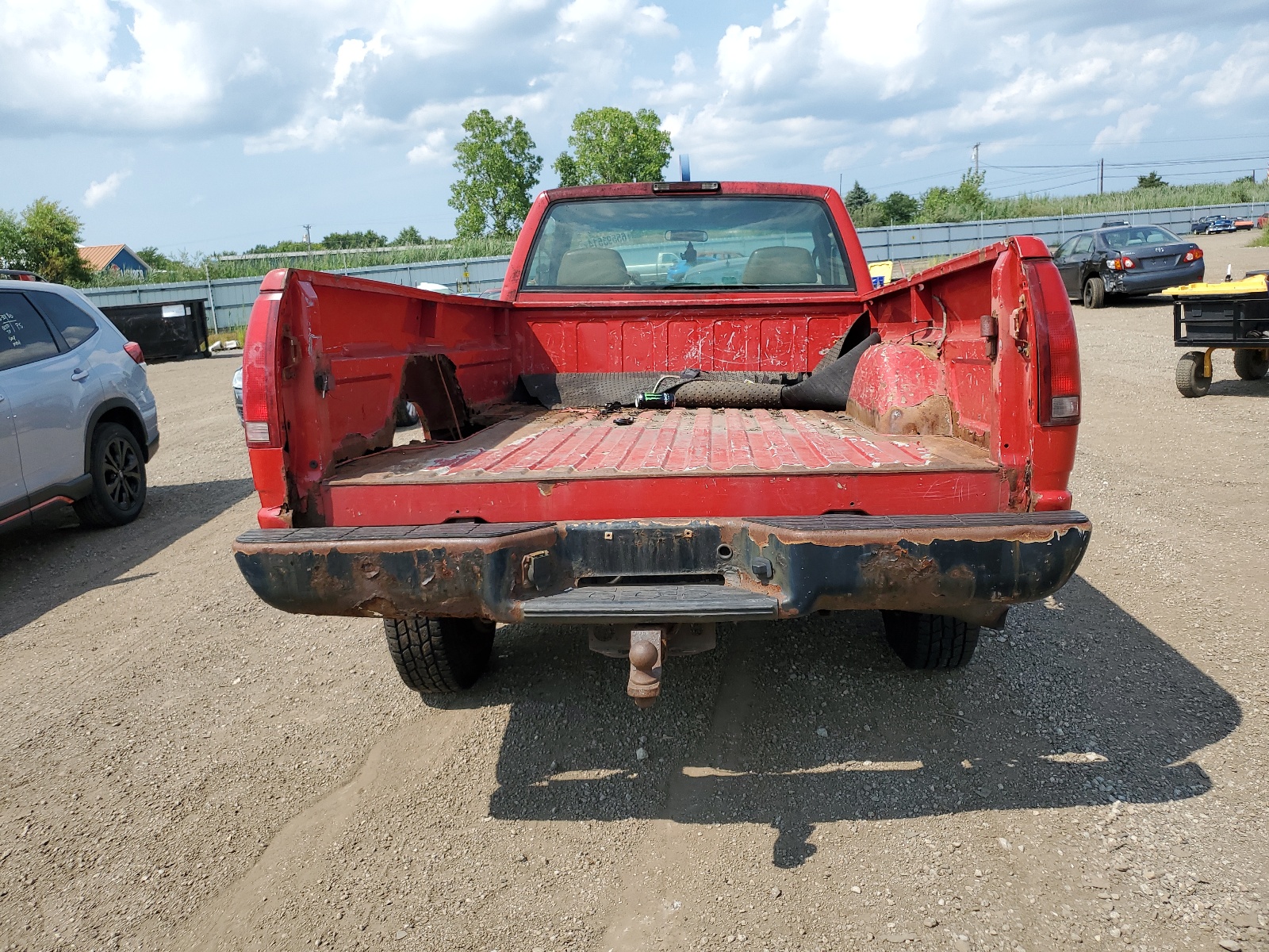 1GCGC24R3WZ166737 1998 Chevrolet Gmt-400 C2500