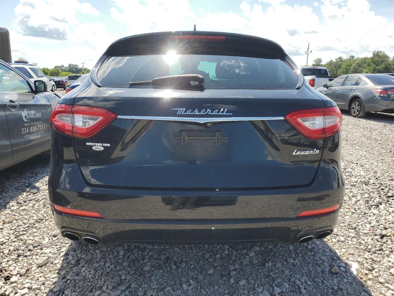 ZN661XUAXHX233064 2017 Maserati Levante