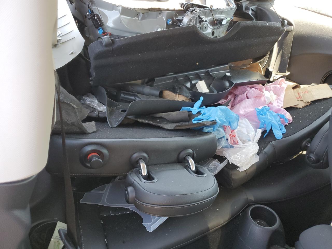 2020 Mini Cooper S VIN: WMWXR5C08L2L75573 Lot: 61730084