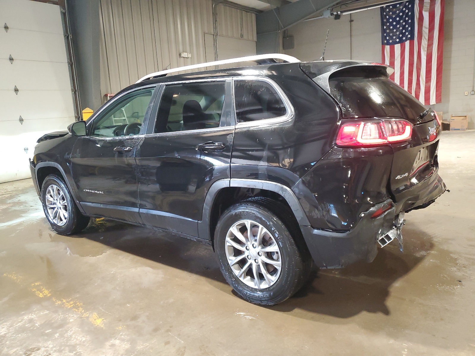 2021 Jeep Cherokee Latitude Plus vin: 1C4PJMLB2MD223655