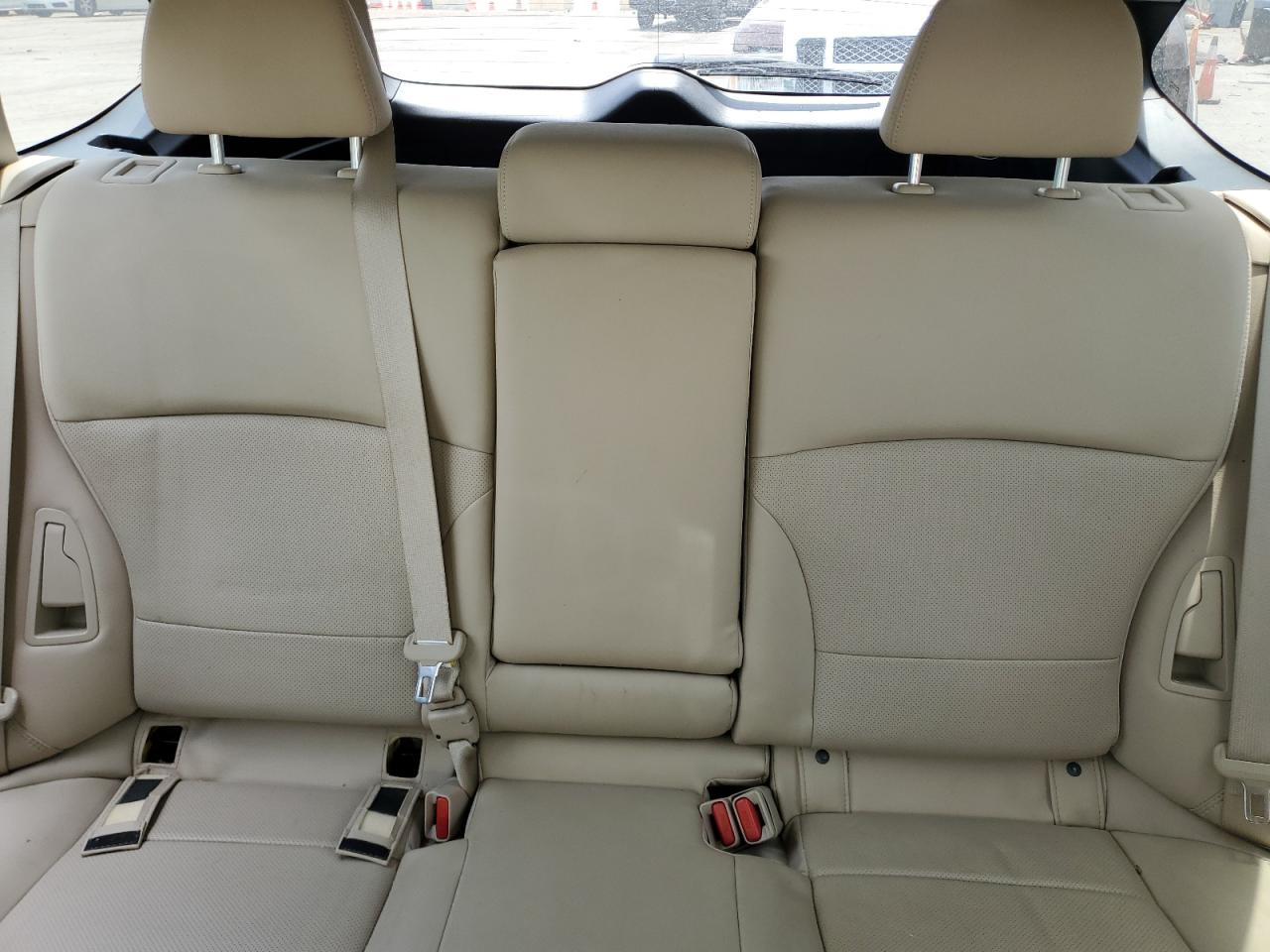 2018 Subaru Outback 2.5I Limited VIN: 4S4BSANC3J3217890 Lot: 63595774