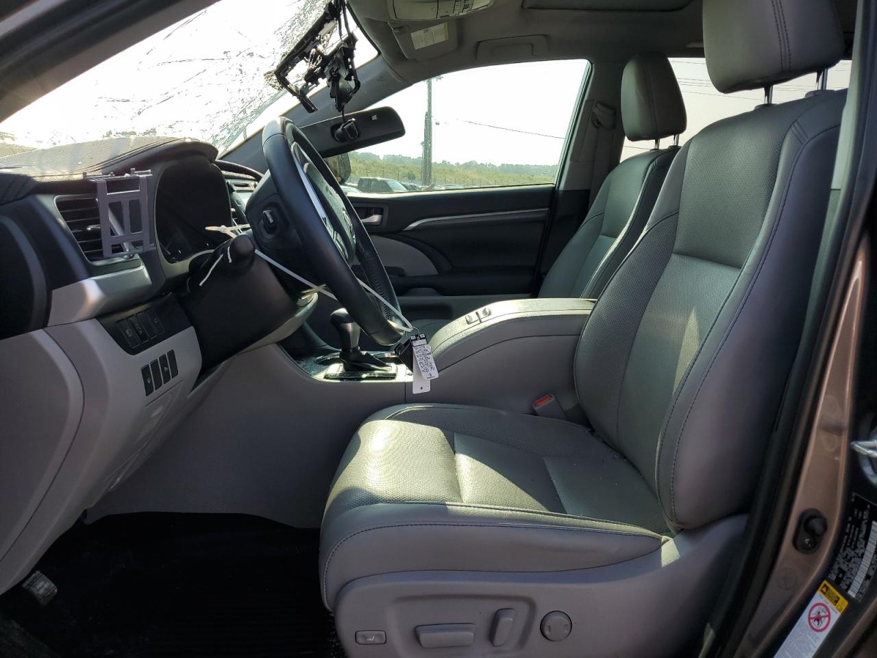 2019 Toyota Highlander Limited VIN: 5TDDZRFH9KS978523 Lot: 64624724