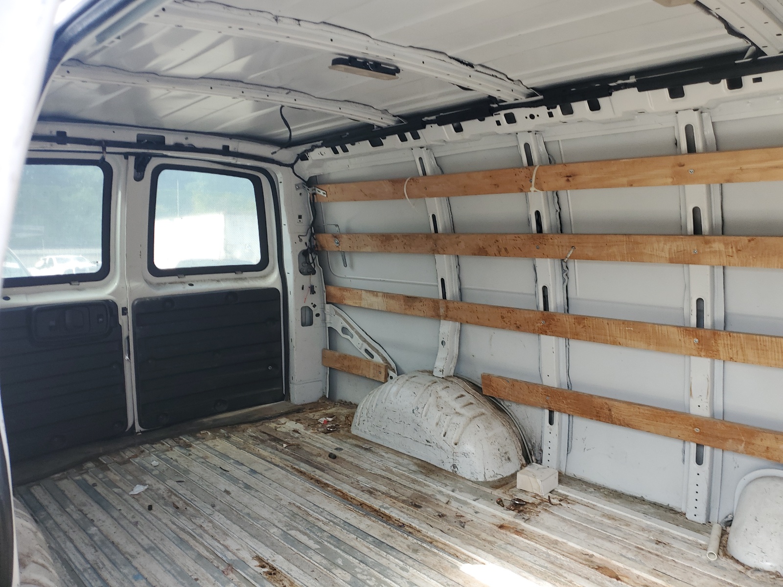 1GTW7AFF5H1911244 2017 GMC Savana G2500