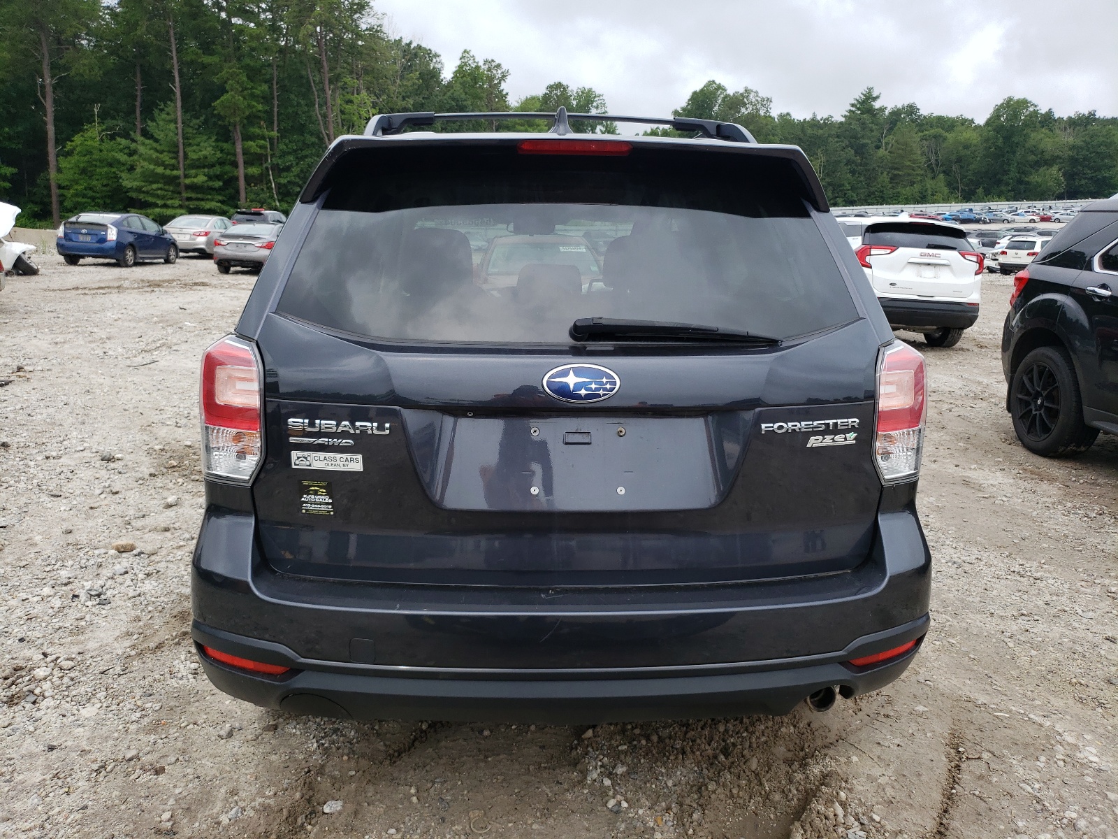 JF2SJAEC8HH806598 2017 Subaru Forester 2.5I Premium