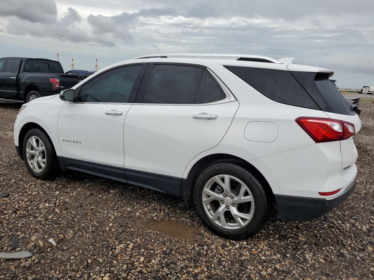 2GNAXNEV1L6203659 Chevrolet Equinox PR 2