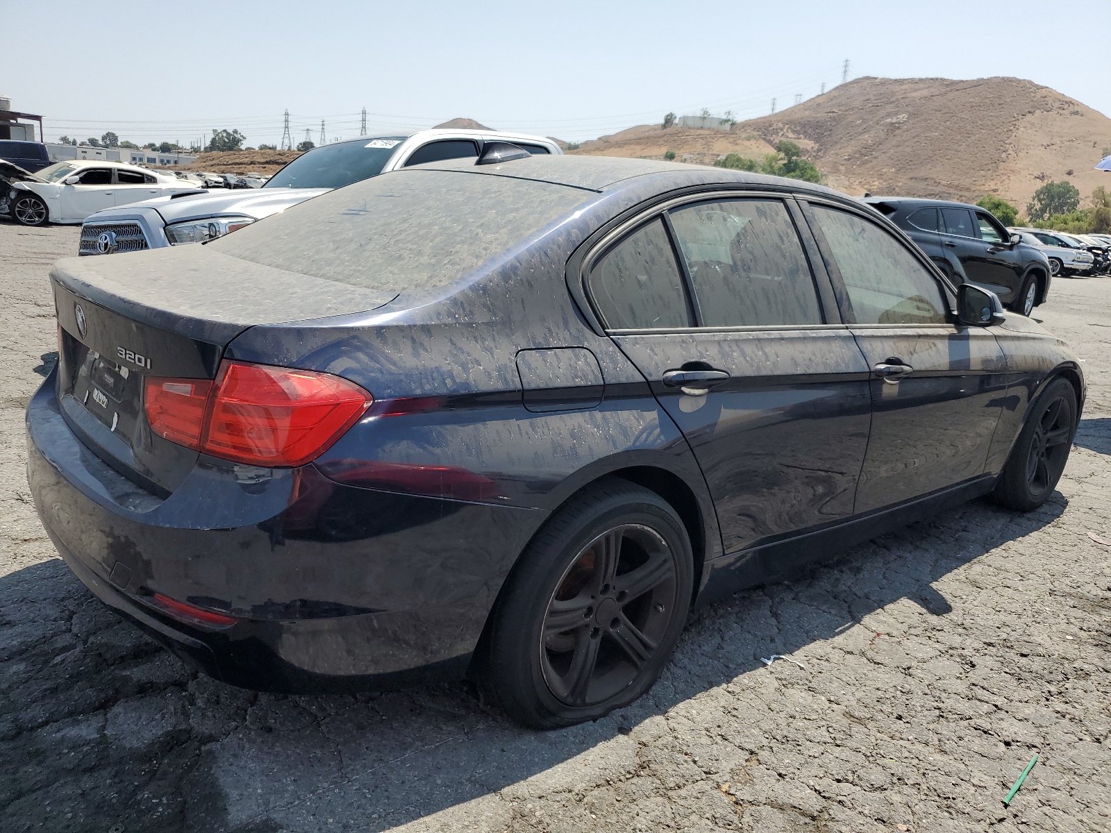 2014 BMW 320 I vin: WBA3B1C55EP680039