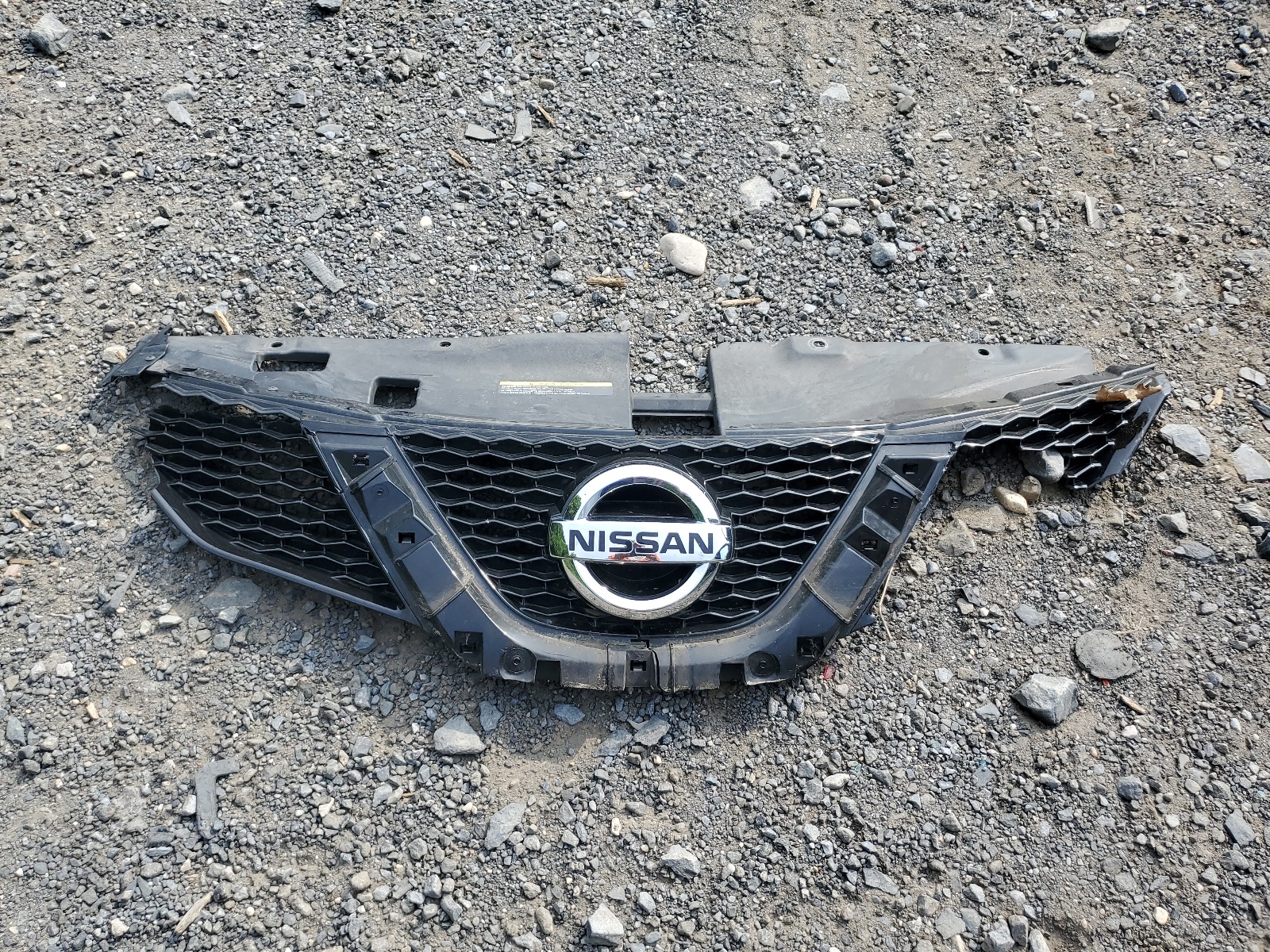 JN1BJ1CR7JW203510 2018 Nissan Rogue Sport S