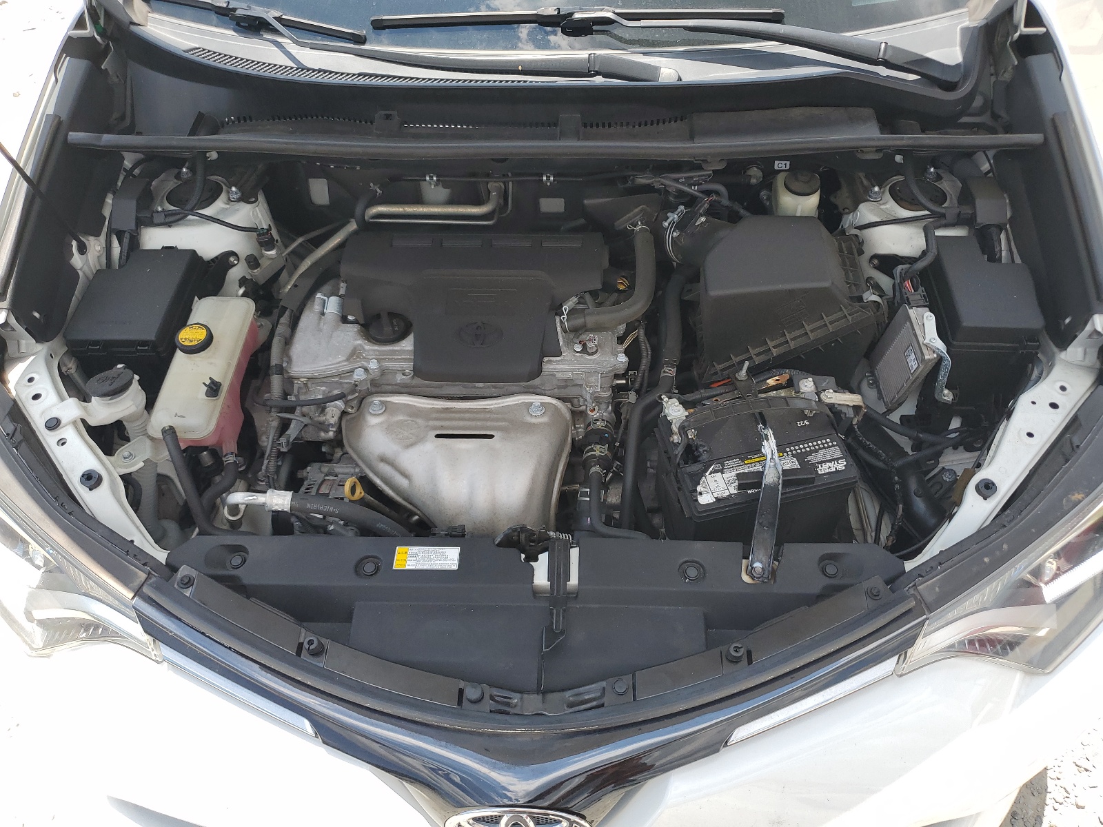 2T3ZFREV8GW296177 2016 Toyota Rav4 Le