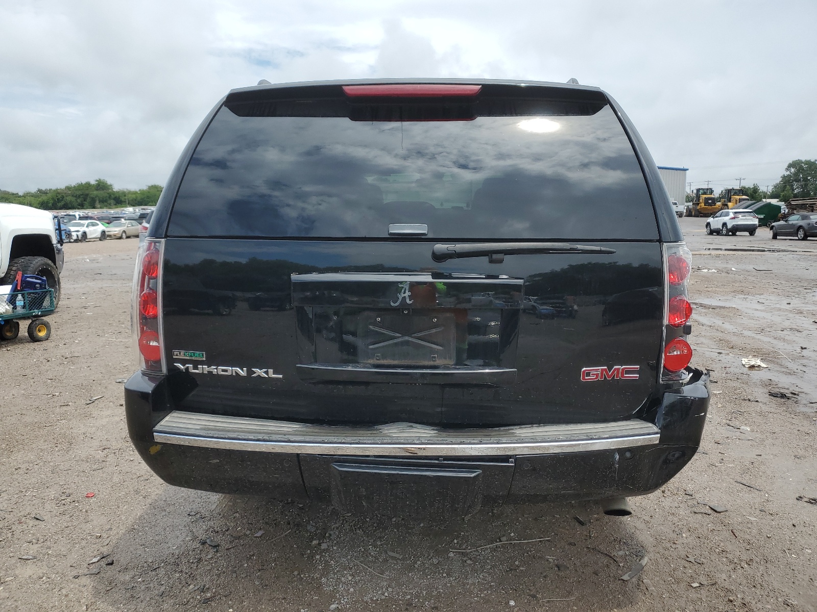 1GKFC062X9R279948 2009 GMC Yukon Xl Denali