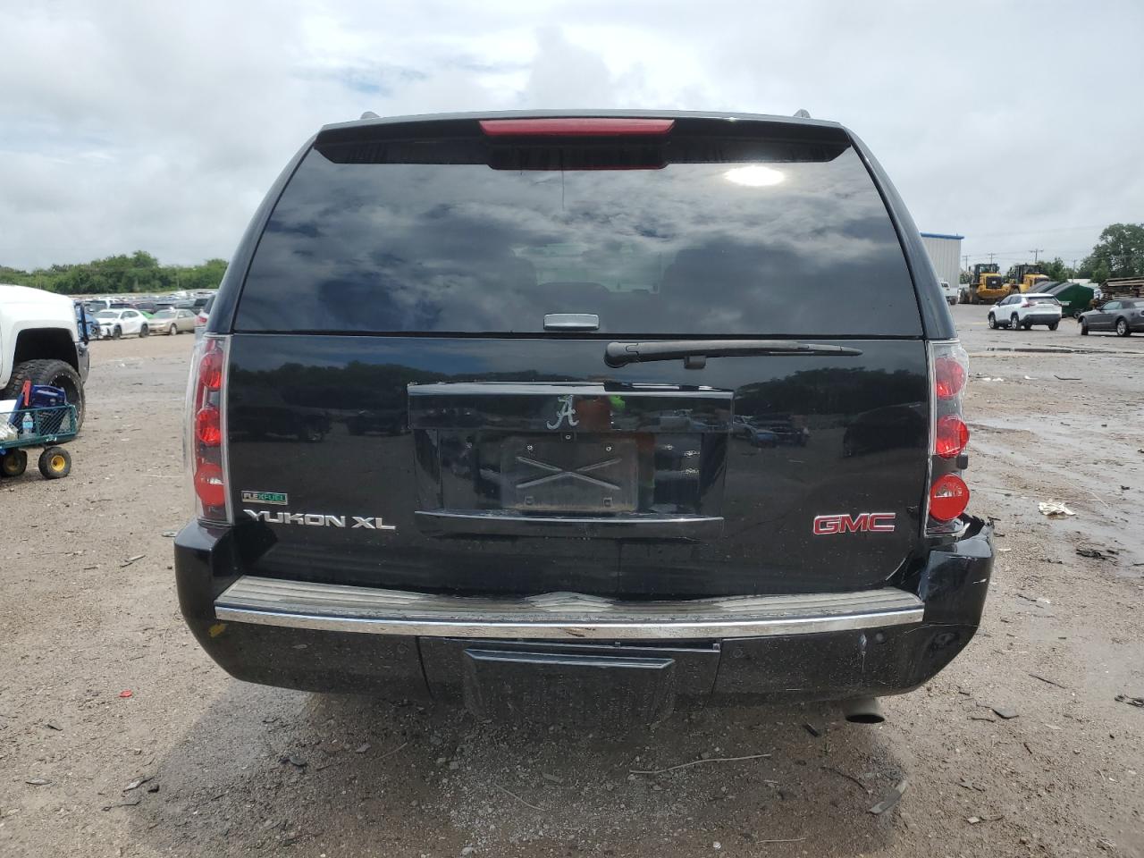 2009 GMC Yukon Xl Denali VIN: 1GKFC062X9R279948 Lot: 63494554