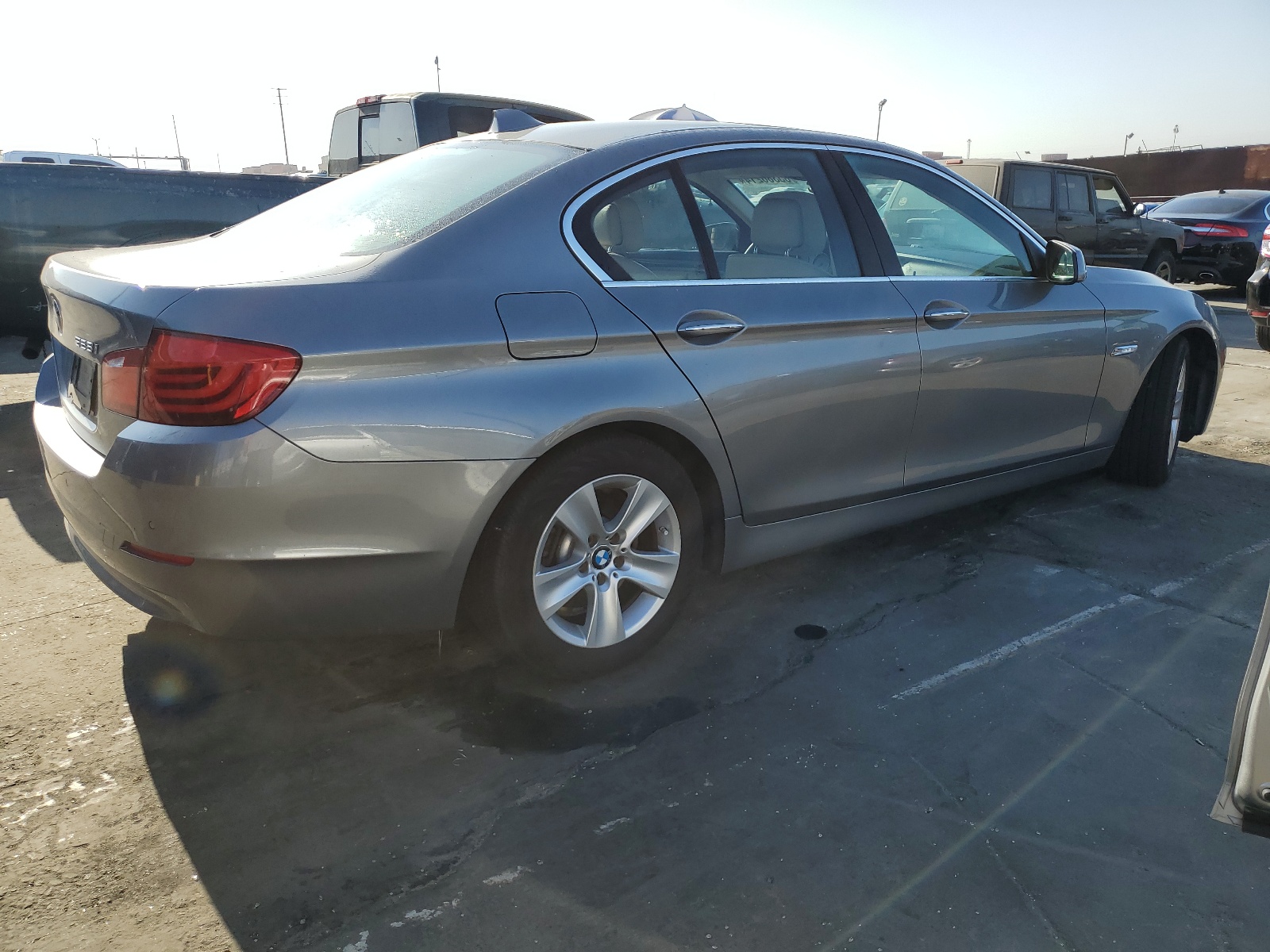 2012 BMW 528 I vin: WBAXG5C57CDX03507