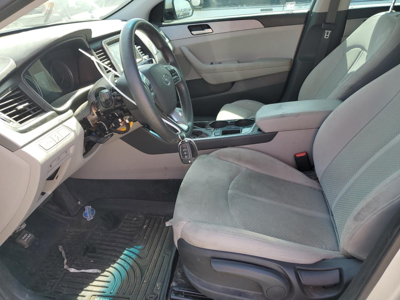 2019 Hyundai Sonata Se VIN: 5NPE24AF7KH744047 Lot: 62694794