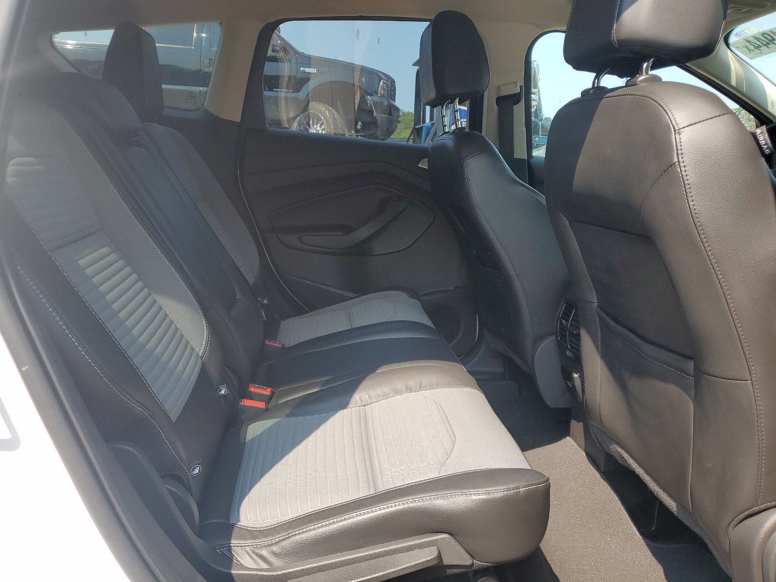 1FMCU9GD0HUE72679 2017 Ford Escape Se