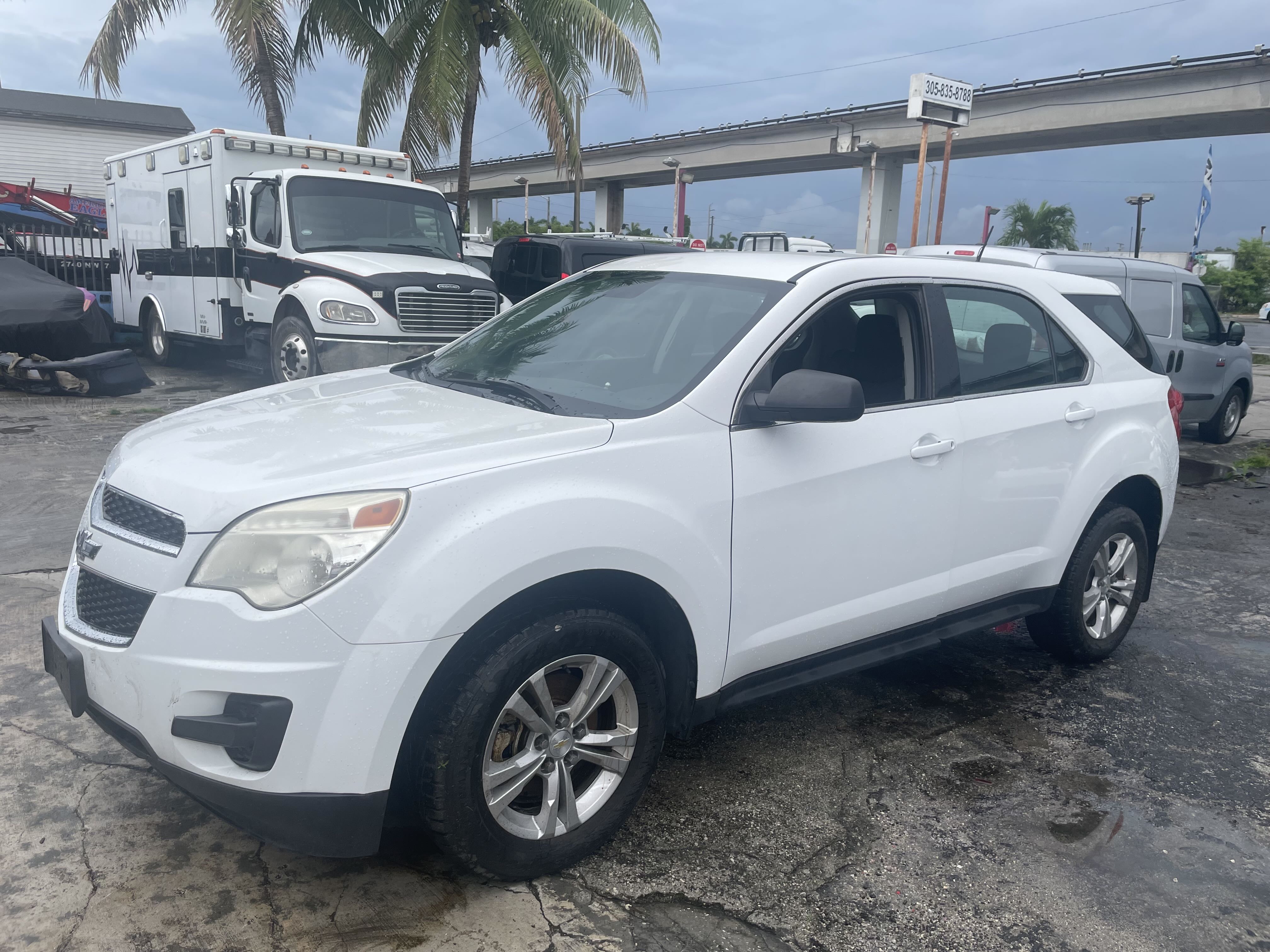 2014 Chevrolet Equinox Ls vin: 2GNFLEEK0E6162922