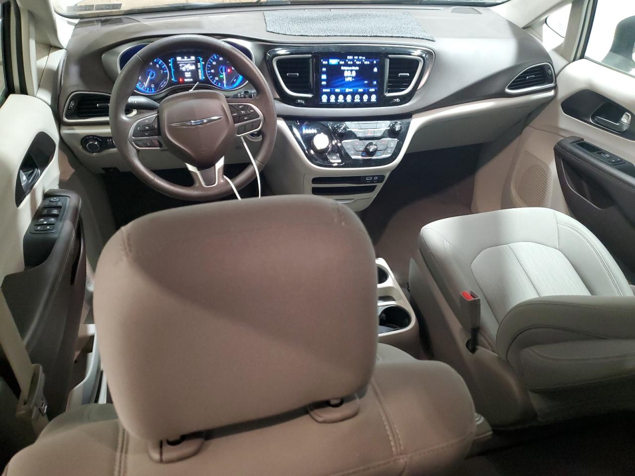 2017 Chrysler Pacifica Touring VIN: 2C4RC1DG1HR676812 Lot: 63995724