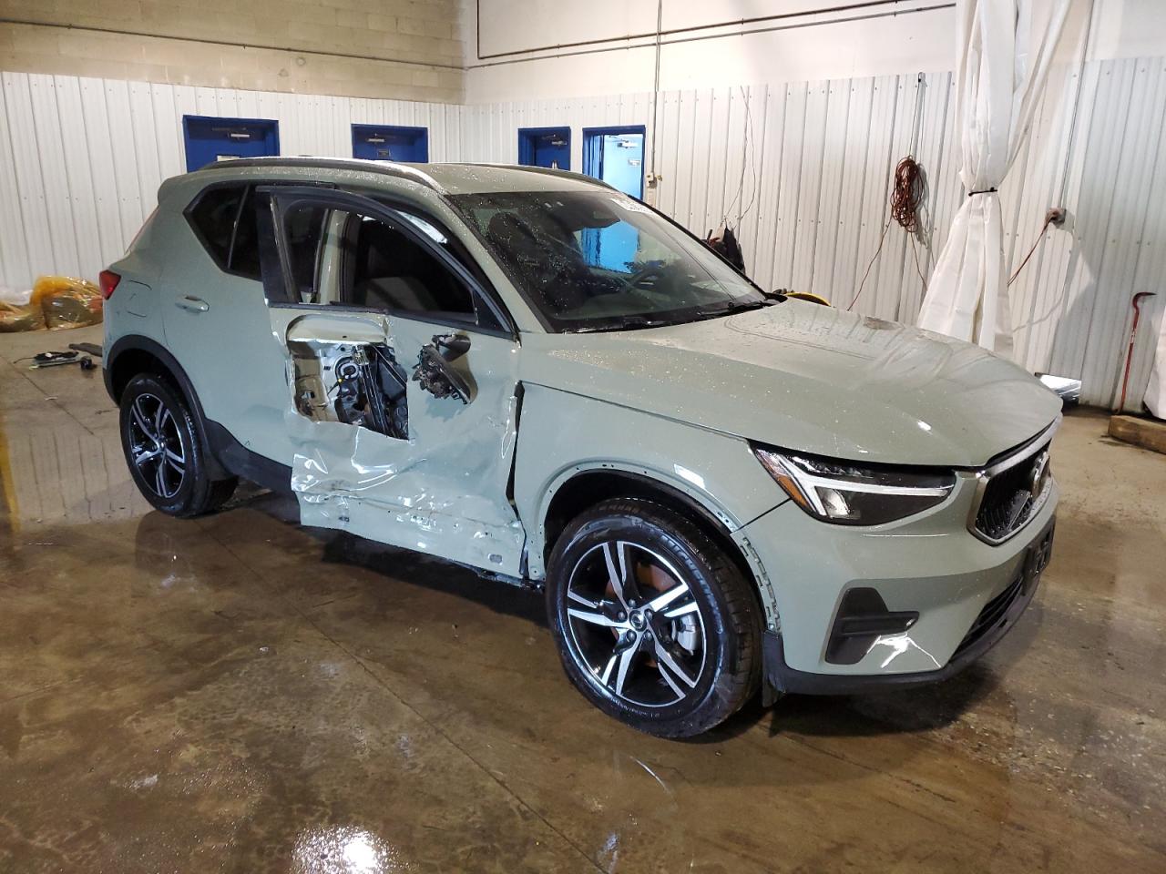 YV4L12UK0P2965728 Volvo Xc40 Core  4