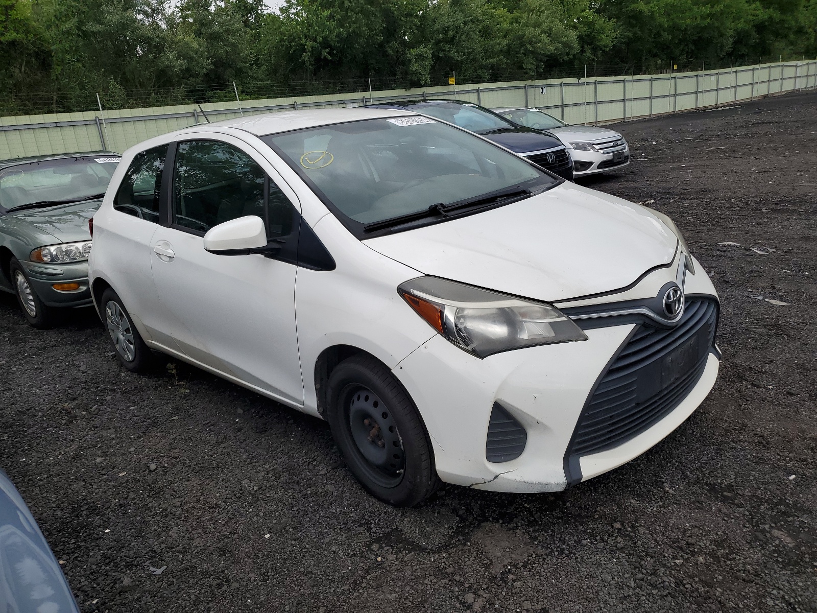 VNKJTUD37FA053229 2015 Toyota Yaris