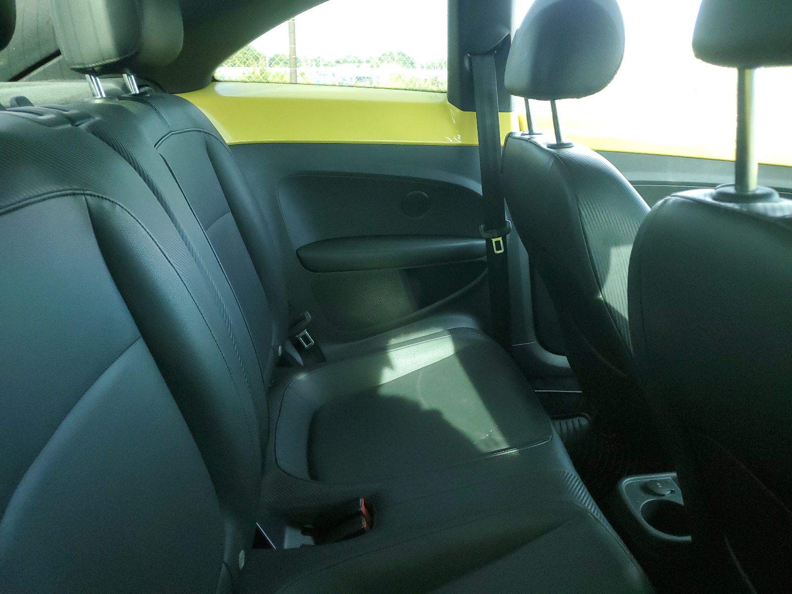 3VWJX7AT0CM610934 2012 Volkswagen Beetle