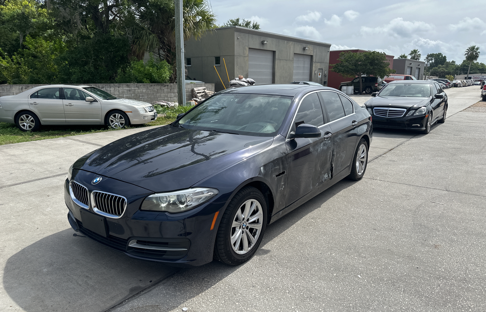 2014 BMW 528 Xi vin: WBA5A7C5XED615574