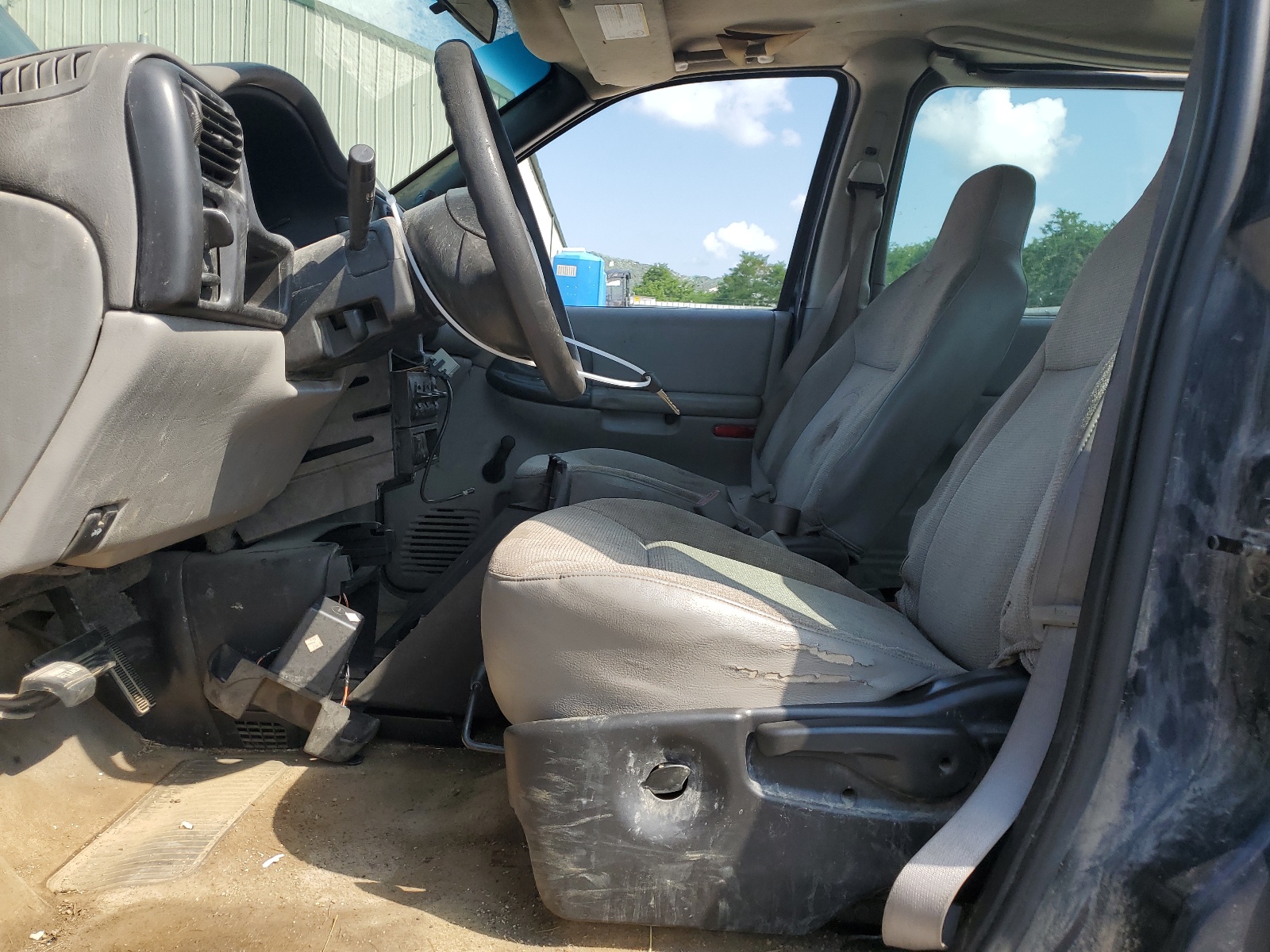 1GNDU23EX2D158549 2002 Chevrolet Venture Economy