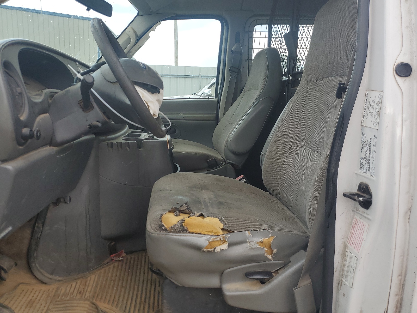 1FTNE24L83HB93026 2003 Ford Econoline E250 Van