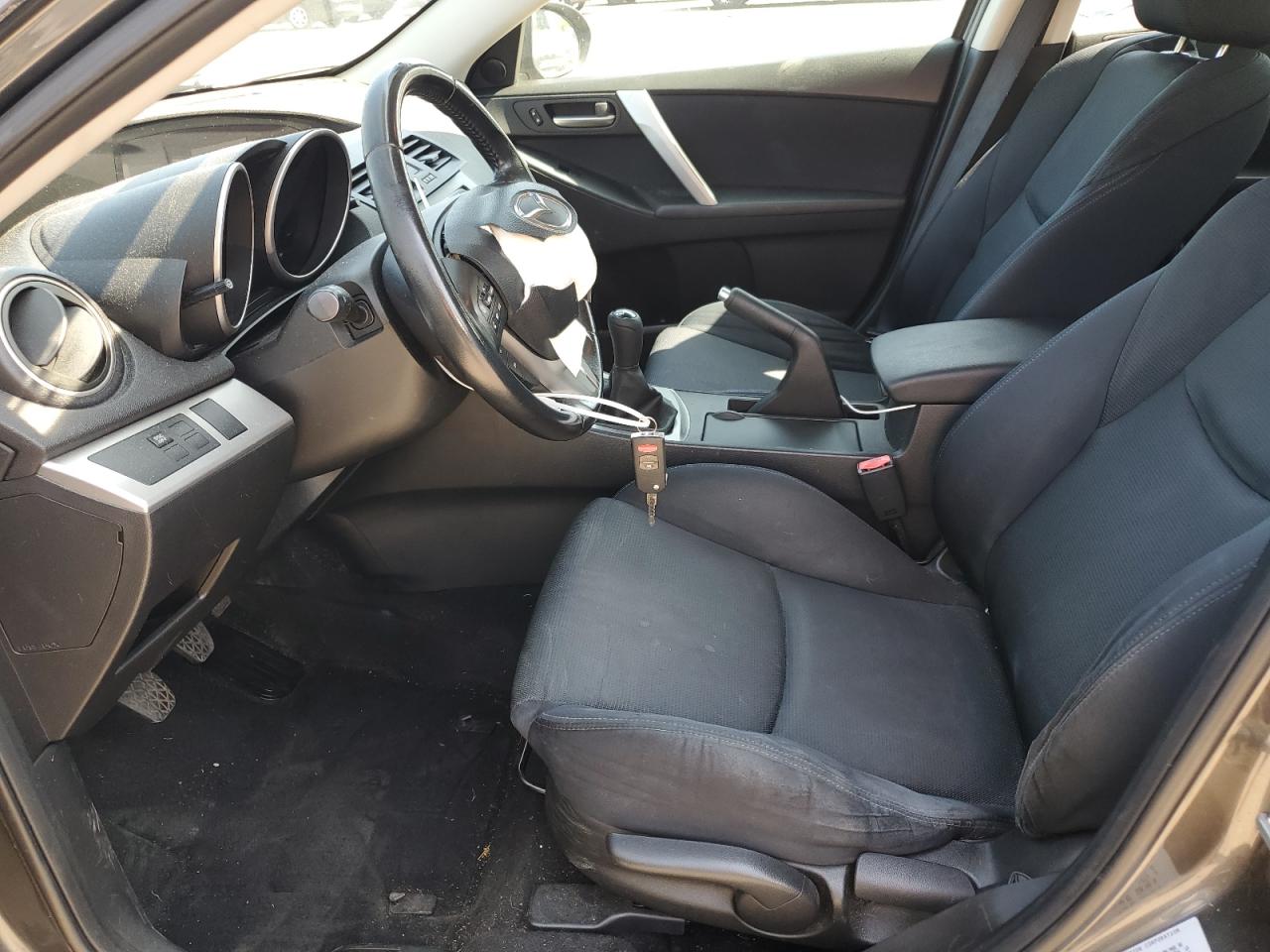 2010 Mazda 3 S VIN: JM1BL1H67A1131212 Lot: 62683264