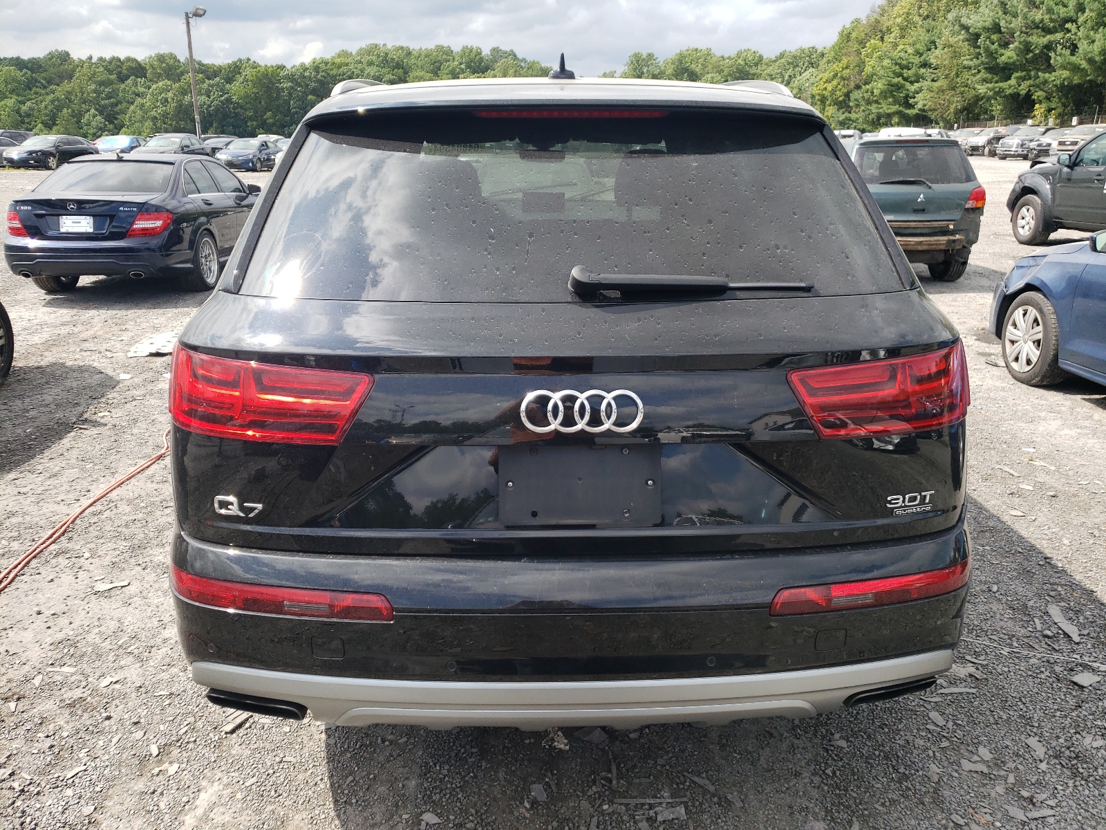 WA1AAAF74HD018558 2017 Audi Q7 Premium