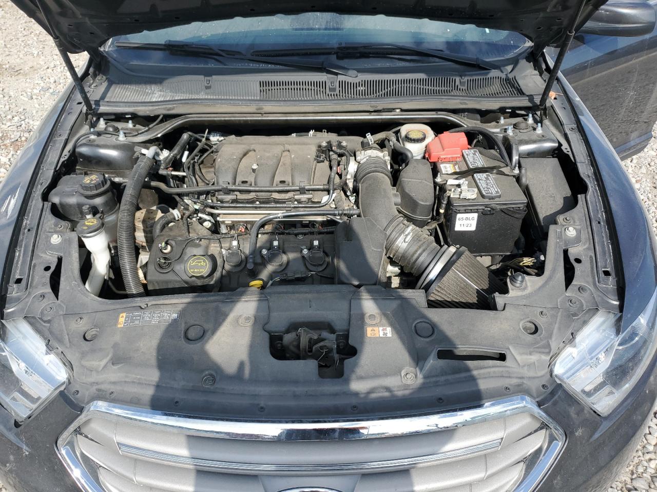 1FAHP2E82JG105663 2018 Ford Taurus Sel